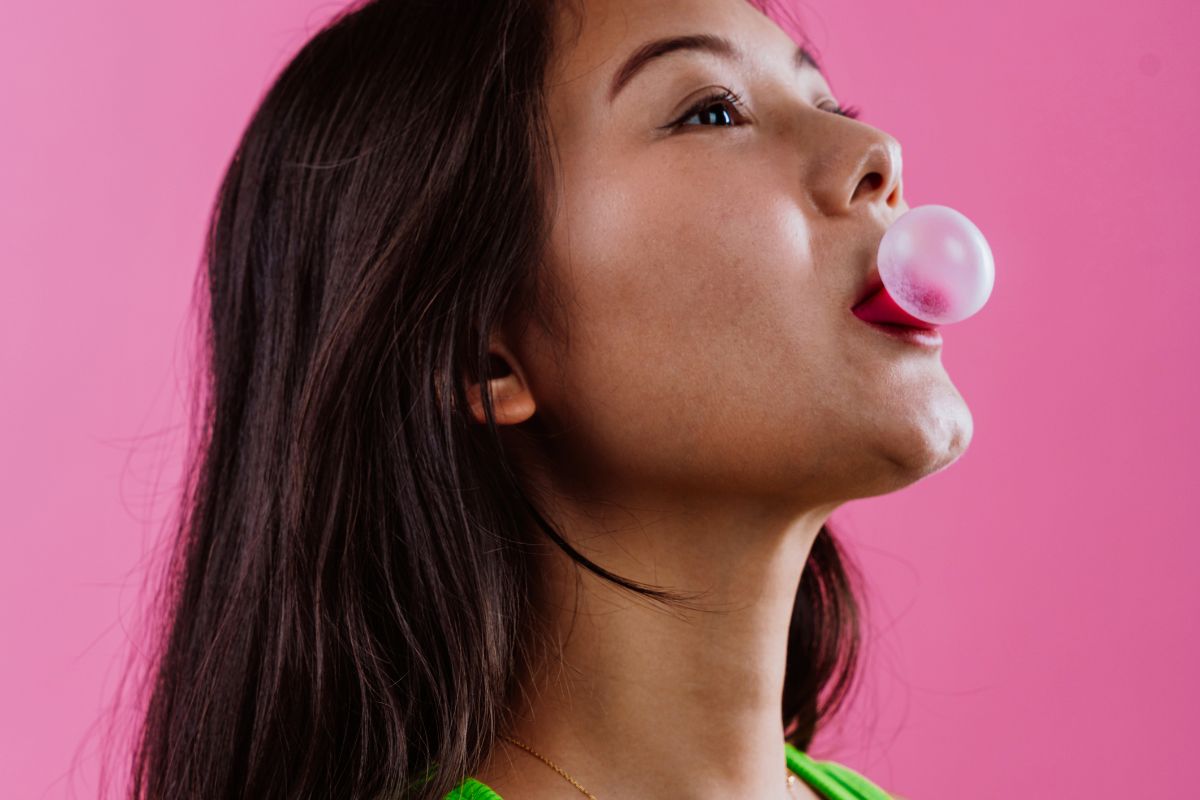 Is Chewing Gum With Braces a Bad Idea? Here’s What Matters