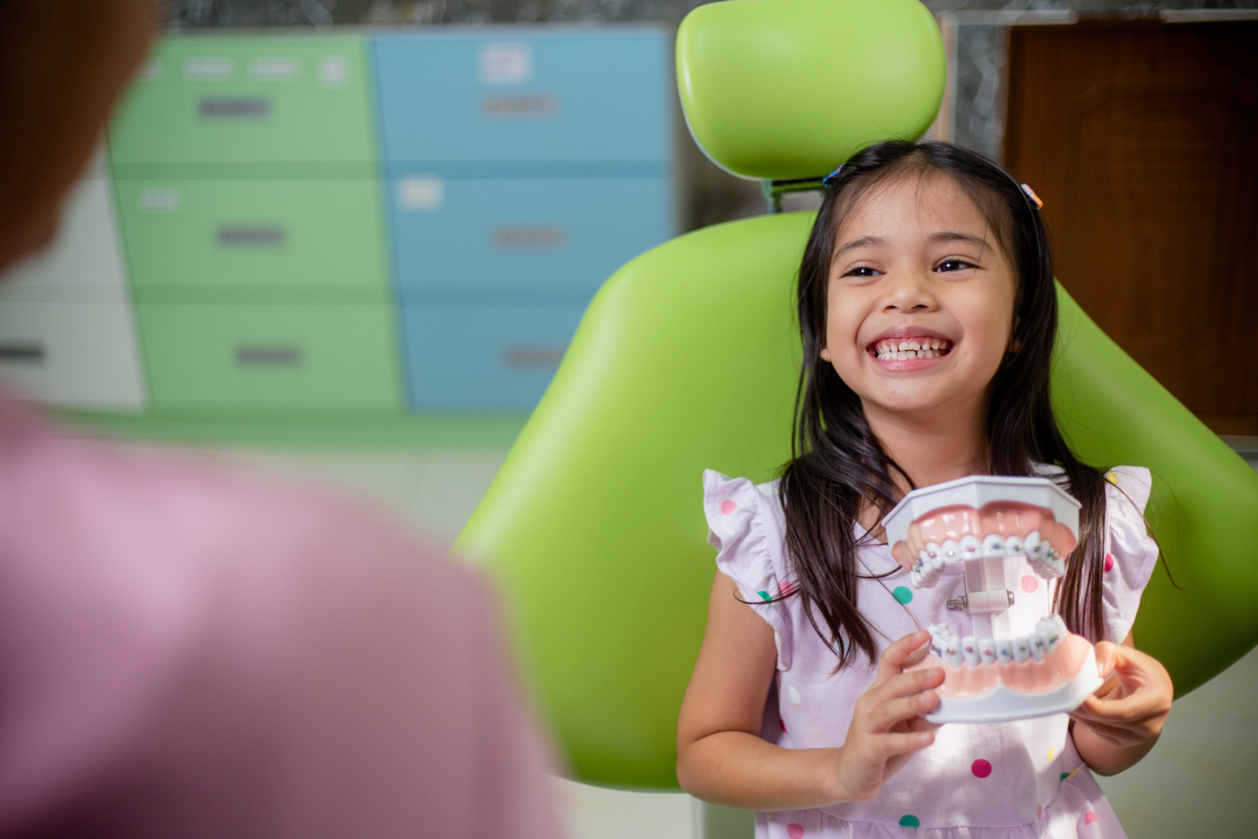 Do Braces Hurt Kids? What’s Normal and When to Worry